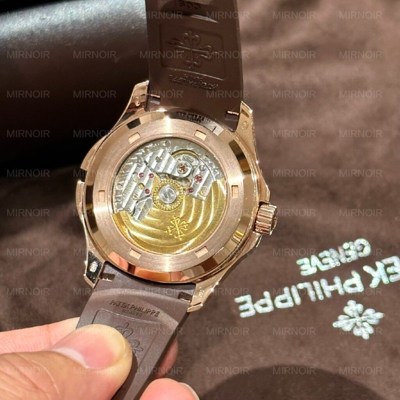 Dong-Ho-Patek-Philippe-Aquanaut-5164R-Boc-Vang-That-ZF-40-6-1024x1024.jpg