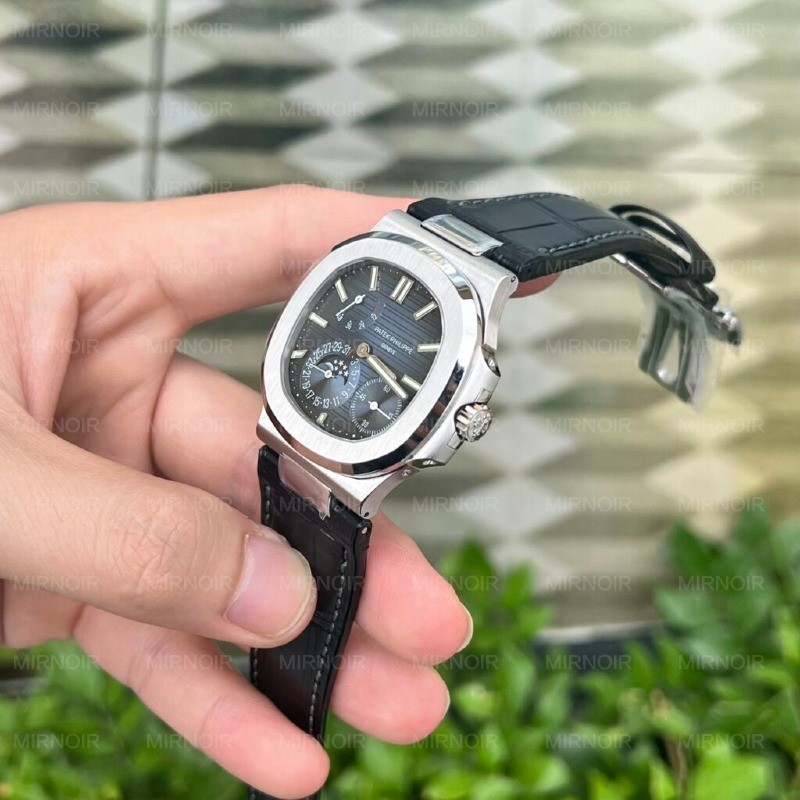 Dong-Ho-Patek-Philippe-Nautilus-5712-Replica-11-GRF-40mm-7-1024x1024.jpg