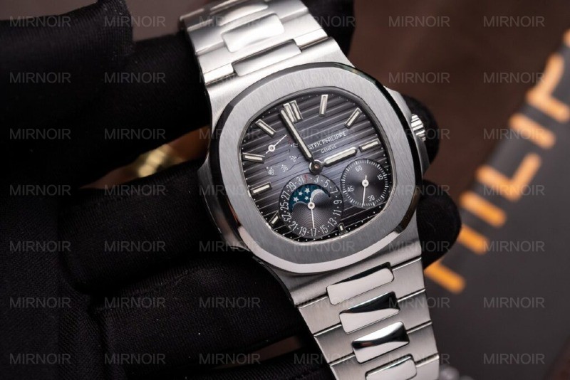 Dong-Ho-Patek-Philippe-Nautilus-5712-Replica-11-PPF-V2-Full-Chuc-Nang-2-1024x683.jpg