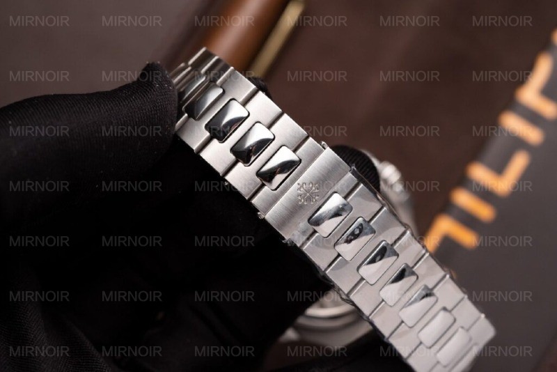 Dong-Ho-Patek-Philippe-Nautilus-5712-Replica-11-PPF-V2-Full-Chuc-Nang-4-1024x683.jpg