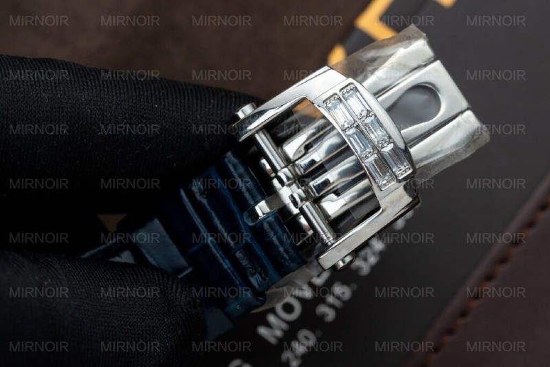 Dong-Ho-Patek-Philippe-Nautilus-5724G-Replica-11-Blue-GRF-40mm-8-1024x683.jpg
