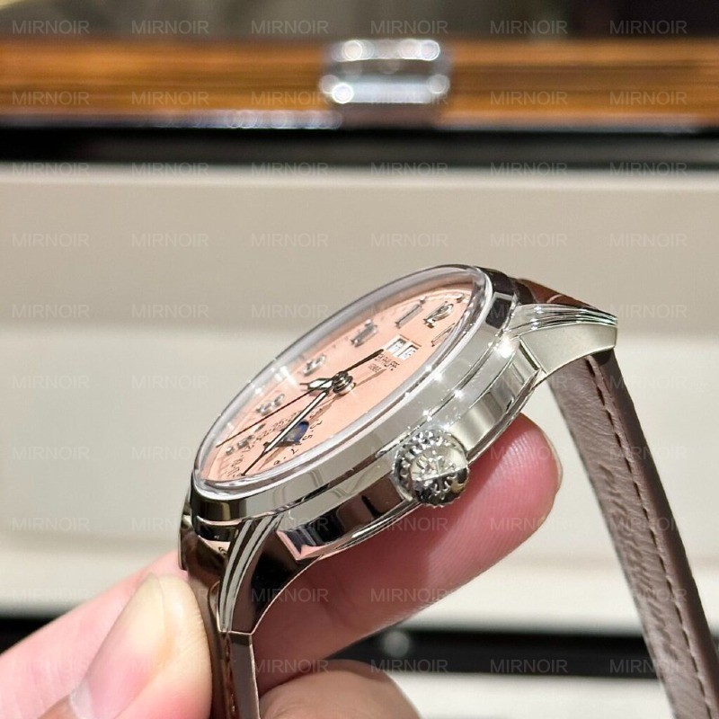 Dong-Ho-Patek-Philippe-Complications-5320G-Mat-Hong-40mm-1-1024x1024.jpg