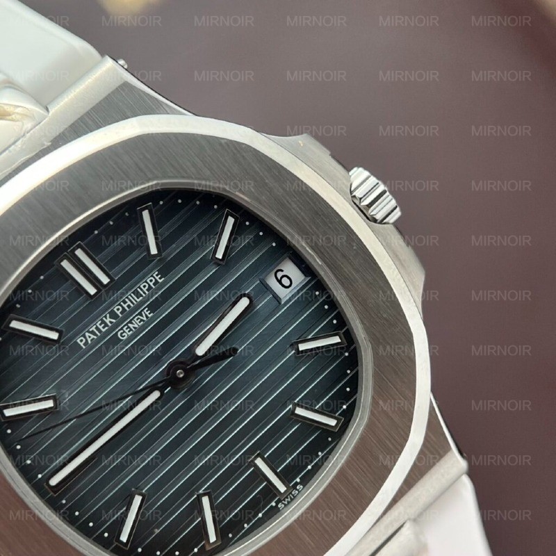 Dong-Ho-Patek-Philippe-Nautilus-5711-Day-Cao-Su-Trang-3K-Factory-40mm-3-1024x1024.jpg