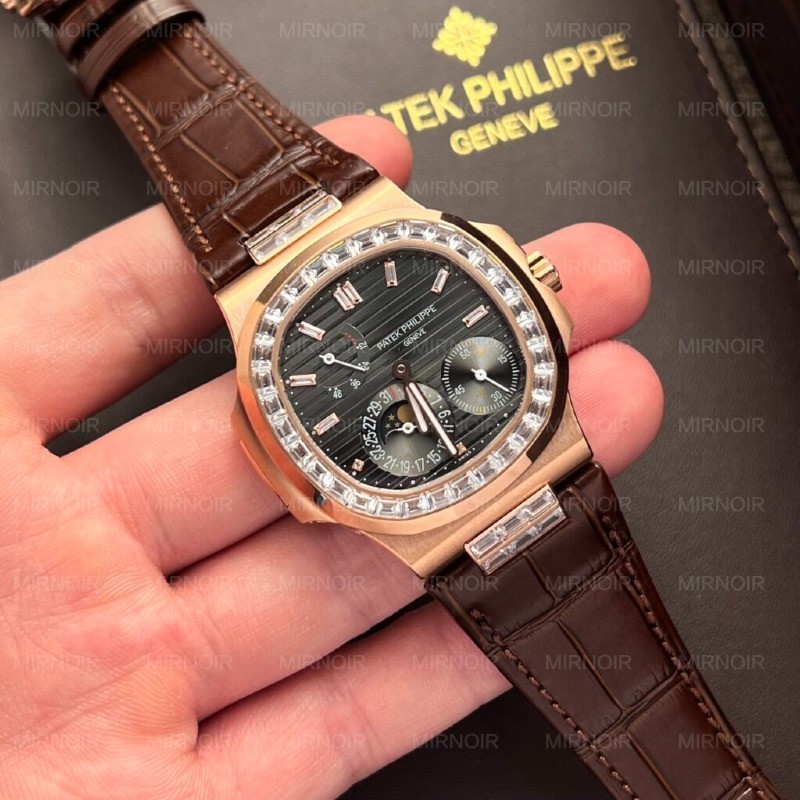 Dong-Ho-Patek-Philippe-Nautilus-5724R-Mat-So-Xam-Nha-May-GR-40mm-2-1024x1024.jpg
