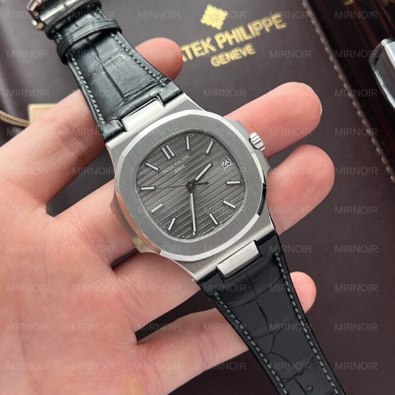 Dong-Ho-Patek-Philippe-Nautilus-5711-Replica-11-Mat-Xam-3K-40mm-2-1024x1024.jpg