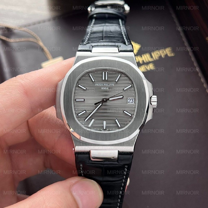 Dong-Ho-Patek-Philippe-Nautilus-5711-Replica-11-Mat-Xam-3K-40mm-6-1024x1024.jpg