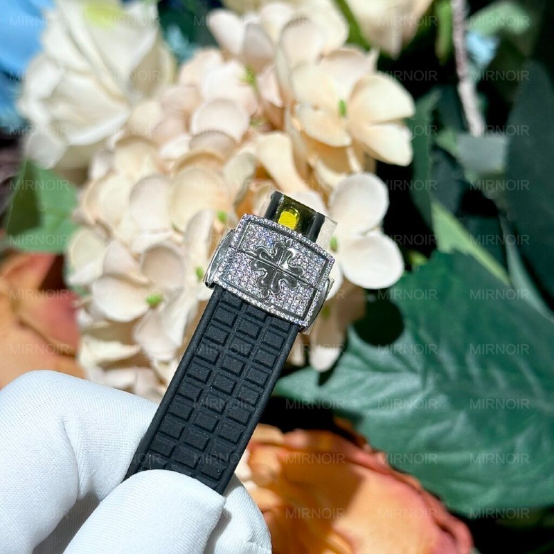 Dong-Ho-Patek-Philippe-Aquanaut-5069G-Dinh-Kim-Cuong-Moissanite-35-5-1024x1024.jpg