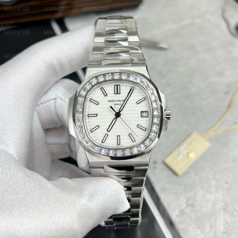 Dong-Ho-Patek-Philippe-Nautilus-5723-Replica-11-Cao-Cap-Nhat-40mm-9-1024x1024.jpg