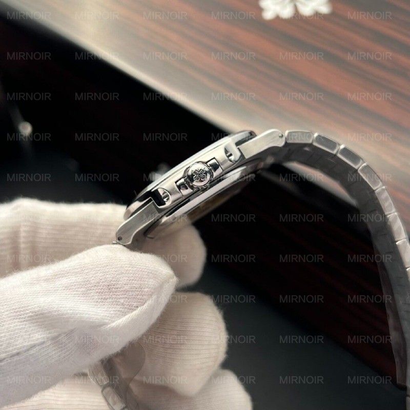 Dong-Ho-Patek-Philippe-Nautilus-5723-Rep-11-Dinh-Da-Mau-Xanh-La-40mm-5-1024x1024.jpg