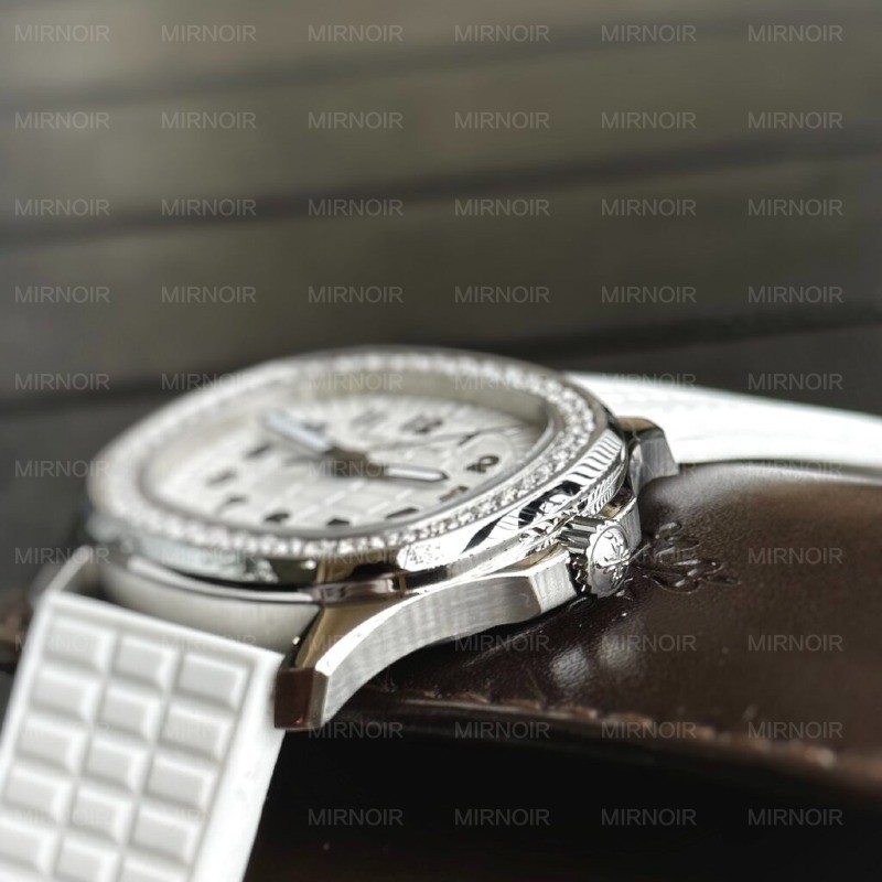 Dong-Ho-Patek-Philippe-Aquanaut-5067-Rep-11-Mau-Trang-Nha-May-PPF-35-1-1024x1024.jpg