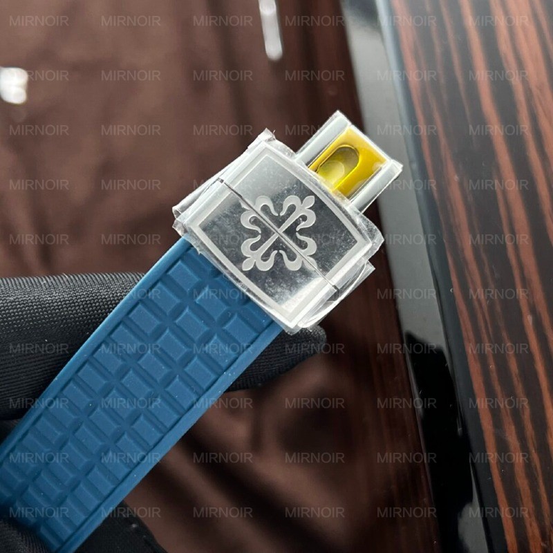Dong-Ho-Patek-Philippe-Aquanaut-5067-Rep-11-Mau-Xanh-Duong-PPF-1-1024x1024.jpg
