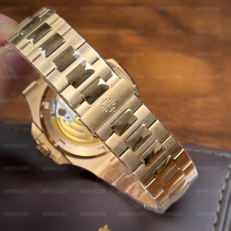 Dong-Ho-Patek-Philippe-Nautilus-5711R-Replica-11-3K-Factory-40mm-7-1024x1024.jpg