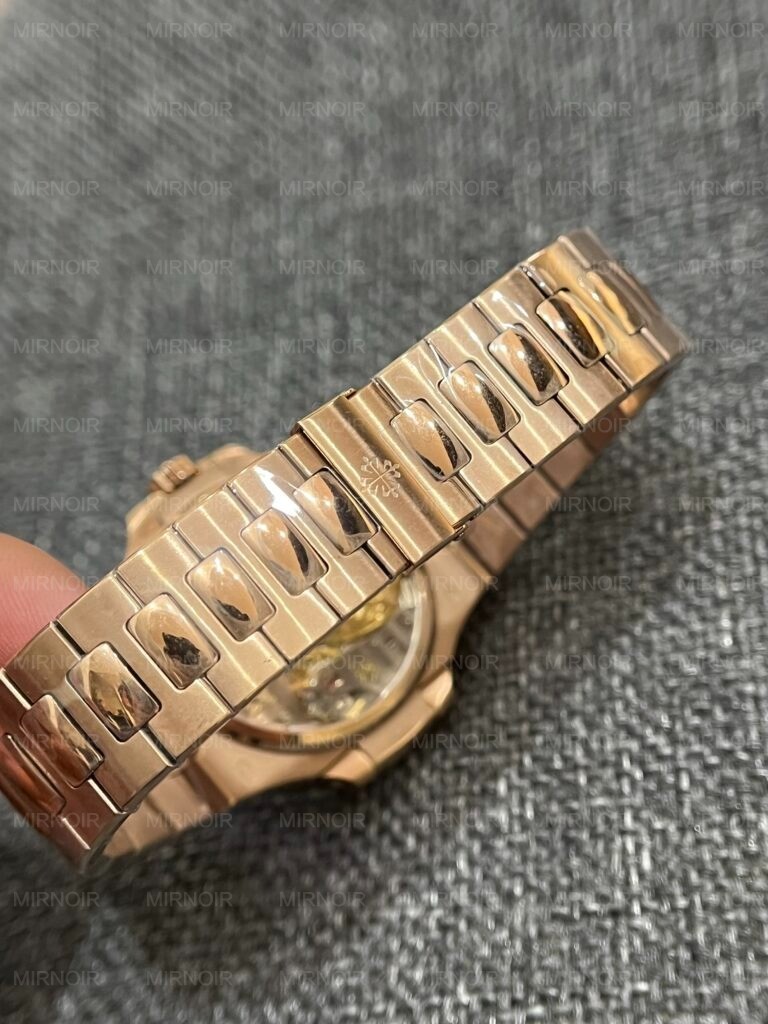 Dong-Ho-Patek-Philippe-Replica-11-2-768x1024.jpg