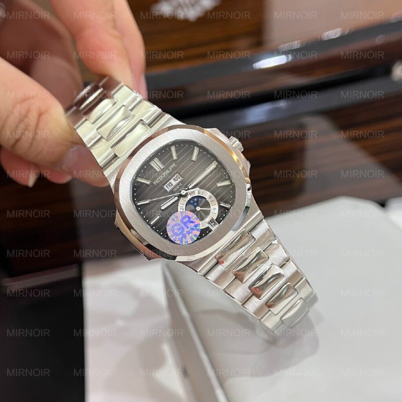 Dong-Ho-Patek-Philippe-Nautilus-5726G-Rep-11-Mat-Xam-GRF-40-2-1024x1024.jpg