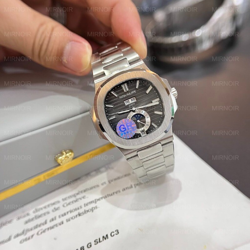 Dong-Ho-Patek-Philippe-Nautilus-5726G-Rep-11-Mat-Xam-GRF-40-3-1024x1024.jpg