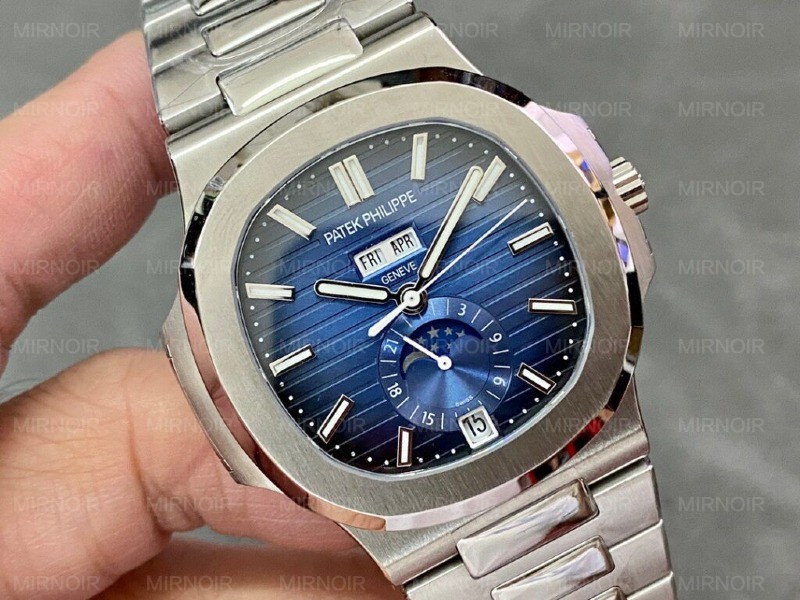 Dong-Ho-Patek-Philippe-Nautilus-5726-Blue-Dial-GR-Factory-7-1024x768.jpg