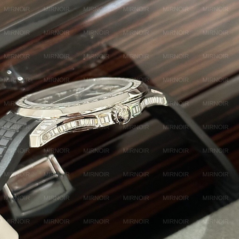Dong-Ho-Patek-Philippe-Aquanaut-5167-Rep-11-Do-Moissanite-Baguette-40mm-3.jpg
