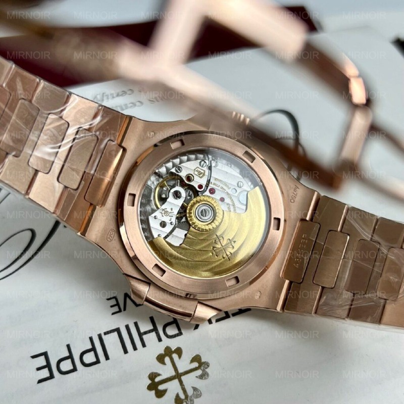 Dong-Ho-Patek-Philippe-Nautilus-5711-Replica-11-Boc-Vang-Do-Kim-Cuong-Tu-Nhien-40mm-1.jpg