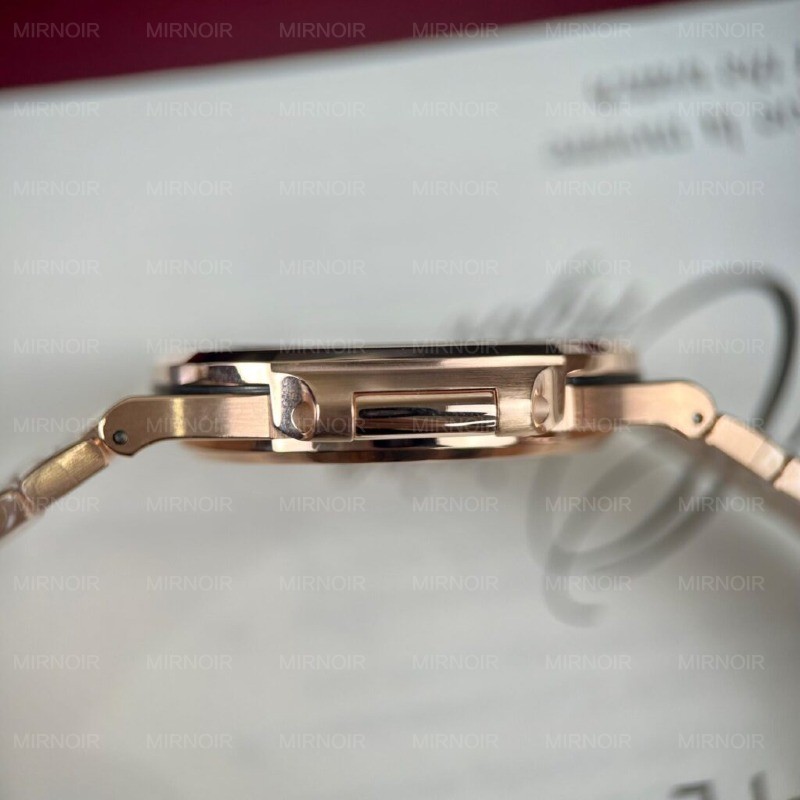 Dong-Ho-Patek-Philippe-Nautilus-5711-Replica-11-Boc-Vang-Do-Kim-Cuong-Tu-Nhien-40mm-9.jpg