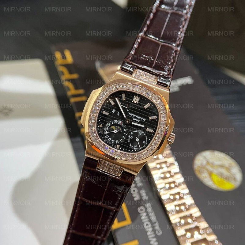 Dong-Ho-Patek-Philippe-Replica-11-Nautilus-5724R-Mat-Xam-3-Day-40mm-7.jpg