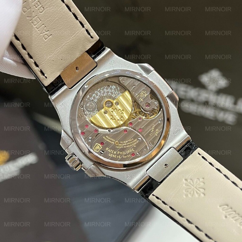 Dong-Ho-Patek-Philippe-Replica-11-Nautilus-5724G-Mat-Xanh-3-Day-40mm-2.jpg