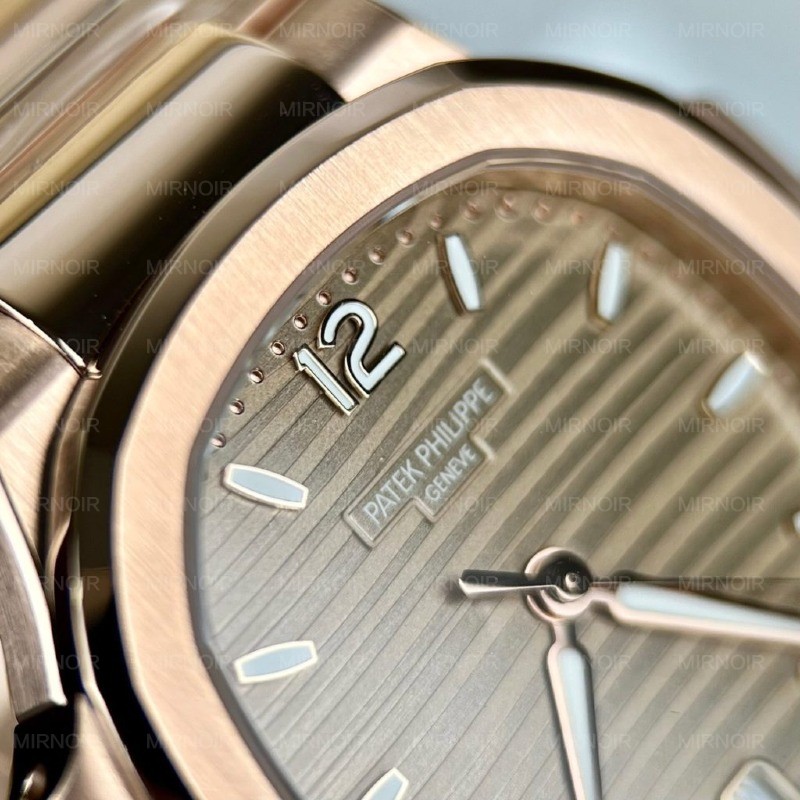 Dong-Ho-Patek-Philippe-Nautilus-7118-Boc-Vang-Replica-11-3K-Factory-1-1024x1024.jpg