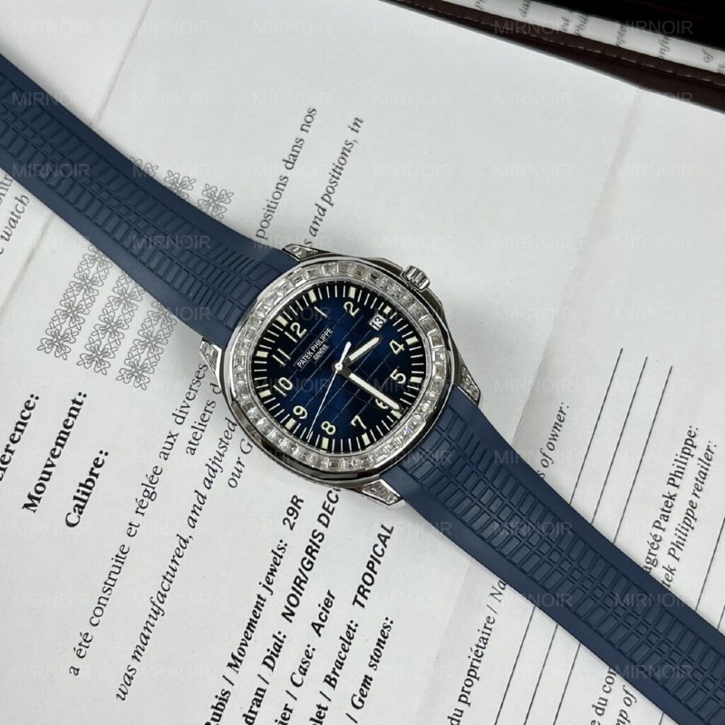 Dong-Ho-Patek-Philippe-5168G-Dinh-Moissanite-Baguette-Blue-42mm-1.jpg