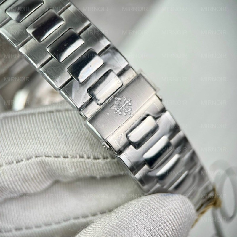 Dong-Ho-Patek-Philippe-Nautilus-5990-Replica-11-Nha-May-PPF-9-1024x1024.jpg