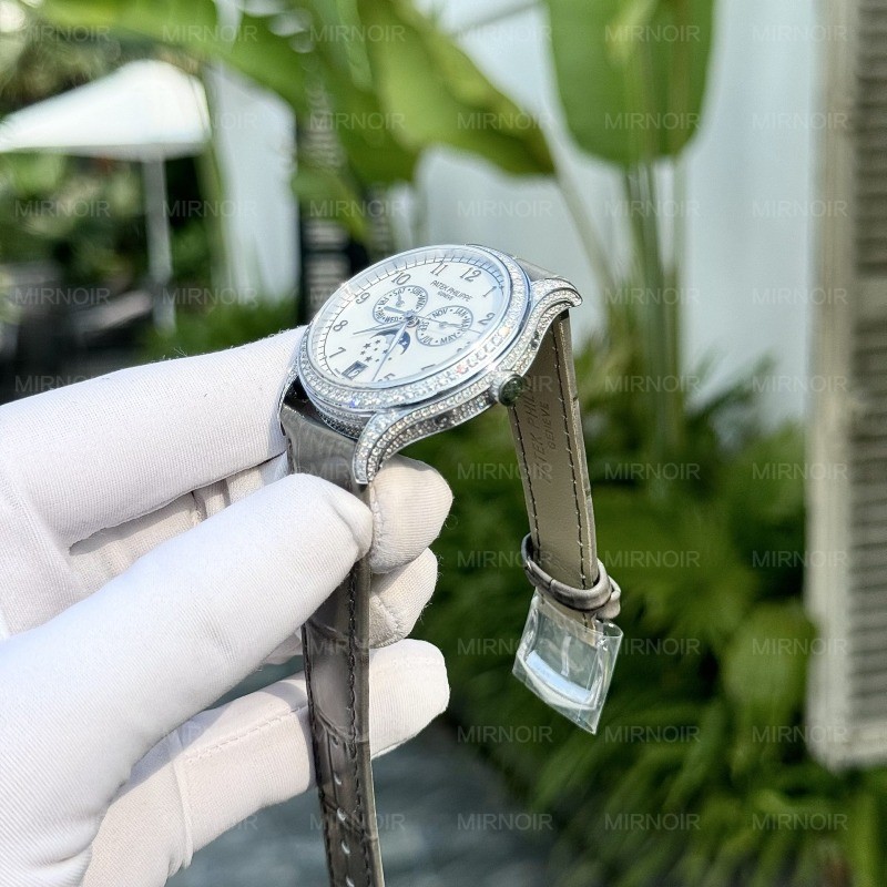 Dong-Ho-Patek-Philippe-Replica-11-Complications-4947G-Mau-Xam-38mm-6.jpg