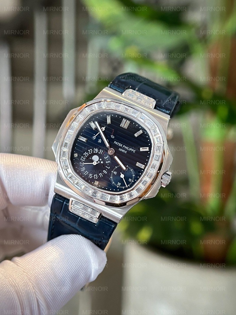 Dong-Ho-Patek-Philippe-Nautilus-5724-Dinh-Moissanite-Replica-8.jpg