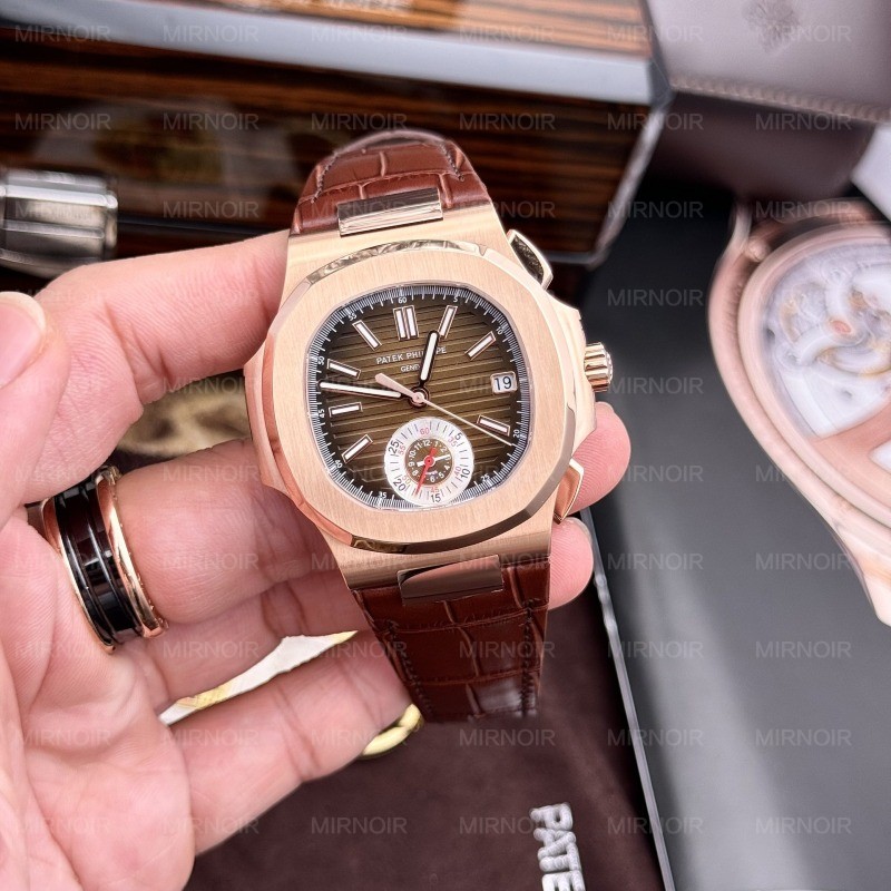Dong-Ho-Patek-Philippe-Rep-11-Nautilus-5980-Day-Da-Mau-Nau-4.jpg