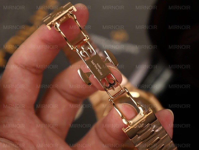 Dong-Ho-Patek-Philippe-Che-Tac-Nautilus-5712-Boc-Vang-That-Full-Chuc-Nang-PPF-40mm-11.jpg