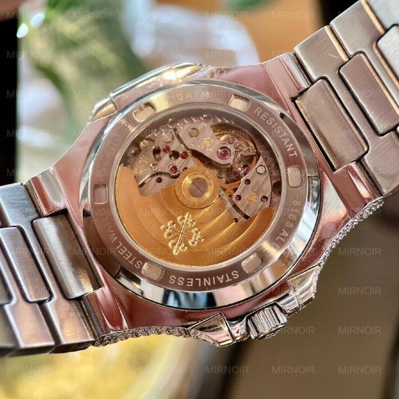 Dong-Ho-Patek-Philippe-Nautilus-5719-Dinh-Full-Da-Fake-Cao-Cap-40mm-4.jpg