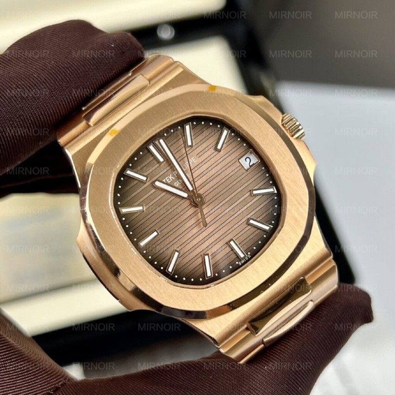 Dong-Ho-Patek-Philippe-Nautilus-5711-Boc-Vang-Hong-Mat-So-Mau-Nau-3KF-40mm-1.jpg
