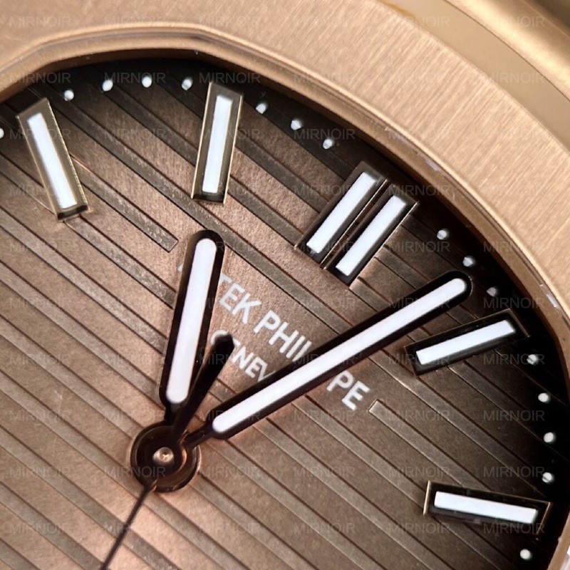 Dong-Ho-Patek-Philippe-Nautilus-5711-Boc-Vang-Hong-Mat-So-Mau-Nau-3KF-40mm-2.jpg