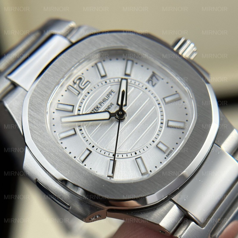 Dong-Ho-Patek-Philippe-Replica-11-Nautilus-7010-Nu-Mat-Trang-32mm-6.jpg