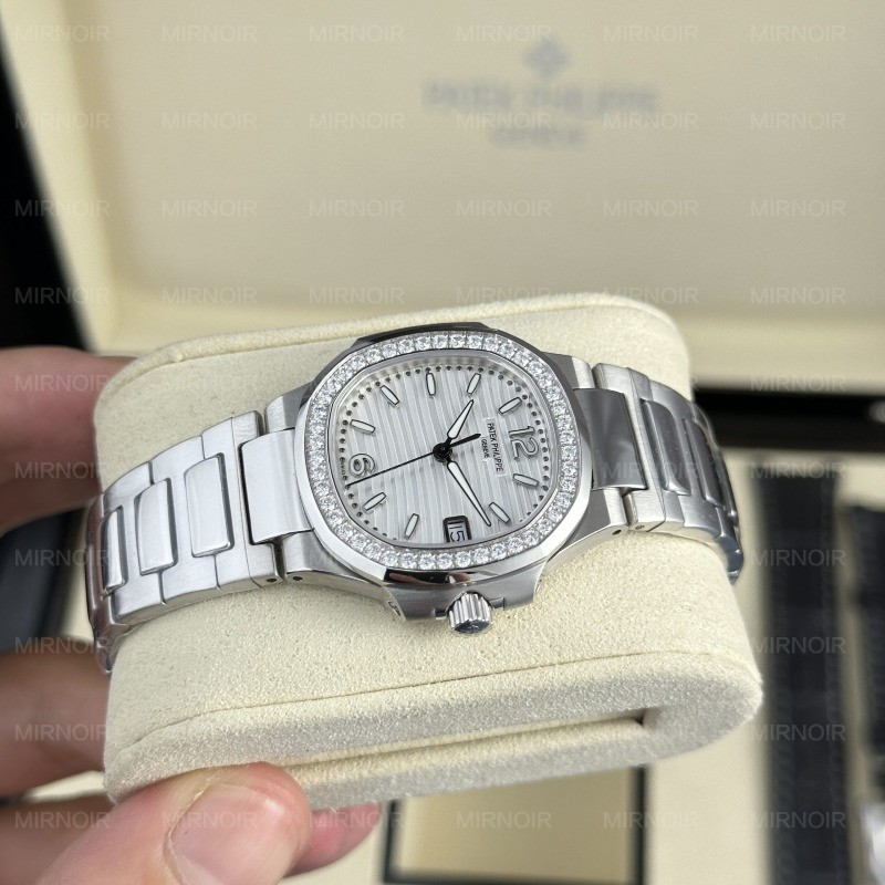 Dong-Ho-Patek-Philippe-Rep-11-Nu-Dinh-Da-Nautilus-7010-Mat-Trang-32mm-3.jpg