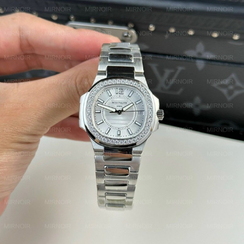 Dong-Ho-Patek-Philippe-Nu-Day-Kim-Loai-Nautilus-7010-Dinh-Da-32mm-7.jpg