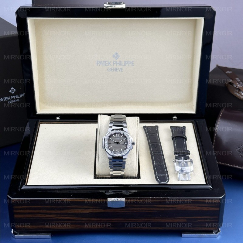 Dong-Ho-Patek-Philippe-Che-Tac-Nautilus-7010-Nu-Dinh-Da-Mat-Xam-32mm-3.jpg