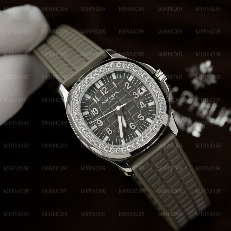 Dong-Ho-Patek-Philippe-Aquanaut-5067-Mau-Xam-May-Co-35-2.jpg