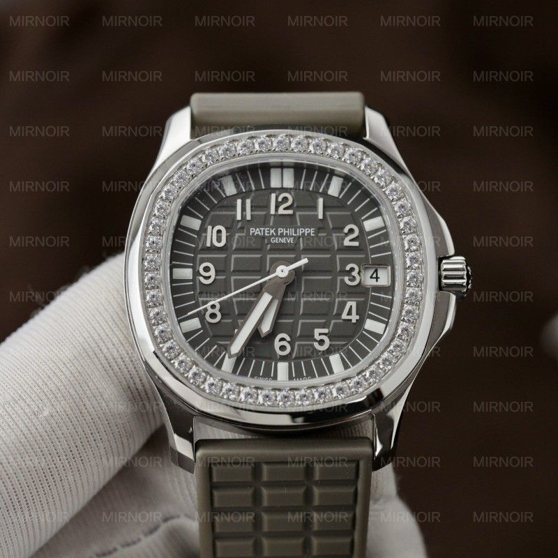 Dong-Ho-Patek-Philippe-Aquanaut-5067-Mau-Xam-May-Co-35-5.jpg