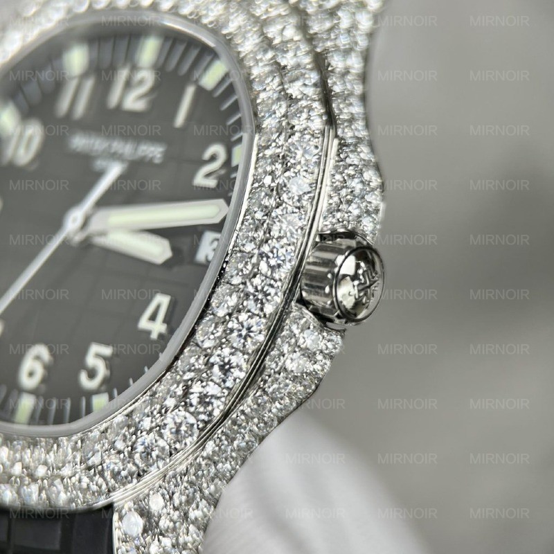 Dong-Ho-Patek-Philippe-Aquanaut-5167-Dinh-Moissanite-Nha-May-3K-5.jpg