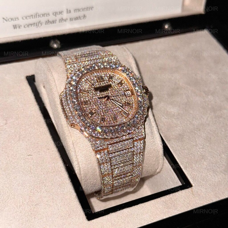 Dong-Ho-Patek-Philippe-Nautilus-5719-Che-Tac-Boc-Vang-Full-Moissanite-40mm-5.jpg