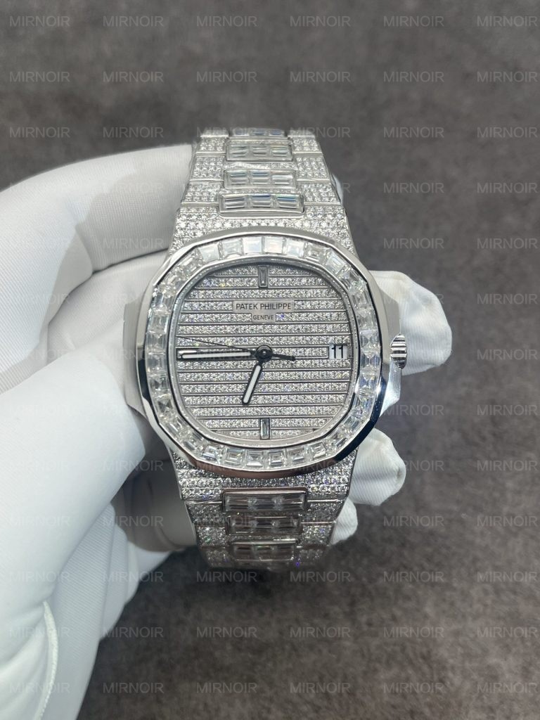 Dong-Ho-Patek-Philippe-Che-Tac-Vang-Trang-Kim-Cuong-CVD-Nautilus-5719-40mm-1.jpg