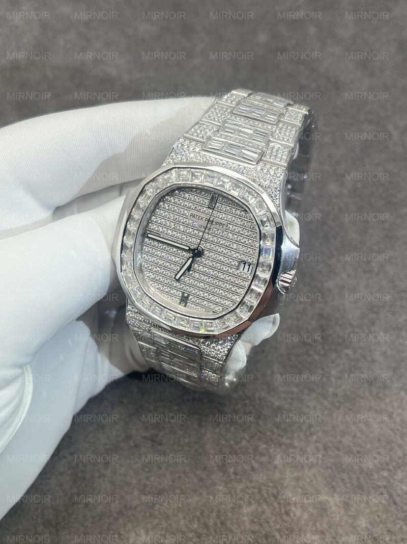 Dong-Ho-Patek-Philippe-Che-Tac-Vang-Trang-Kim-Cuong-CVD-Nautilus-5719-40mm-4.jpg