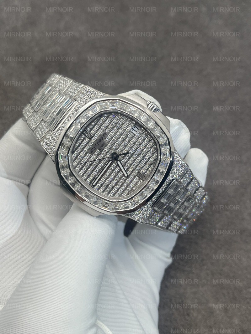 Dong-Ho-Patek-Philippe-Che-Tac-Vang-Trang-Kim-Cuong-CVD-Nautilus-5719-40mm-6.jpg