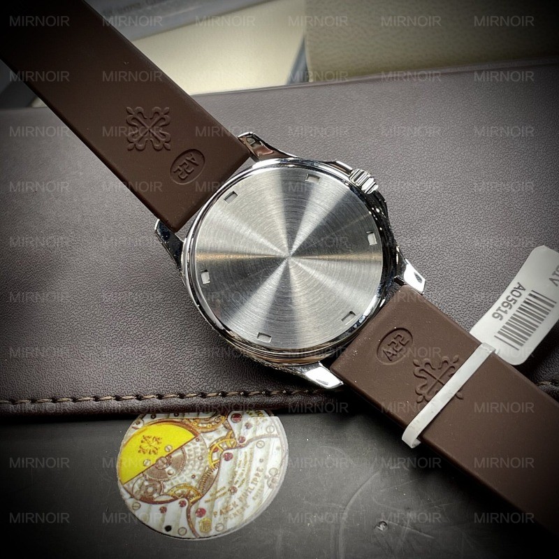 Dong-Ho-Patek-Philippe-Nu-Dinh-Kim-Cuong.jpg