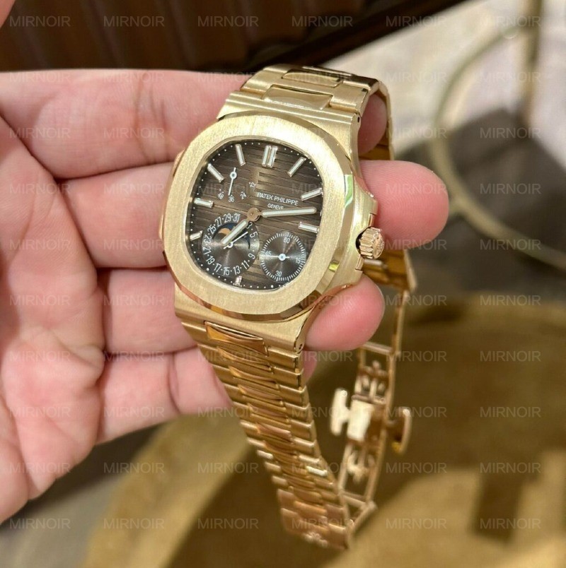 Dong-Ho-Patek-Philippe-Vang-Nguyen-Khoi-18K-Nautilus-5712-Mat-Nau-40mm-3.jpg