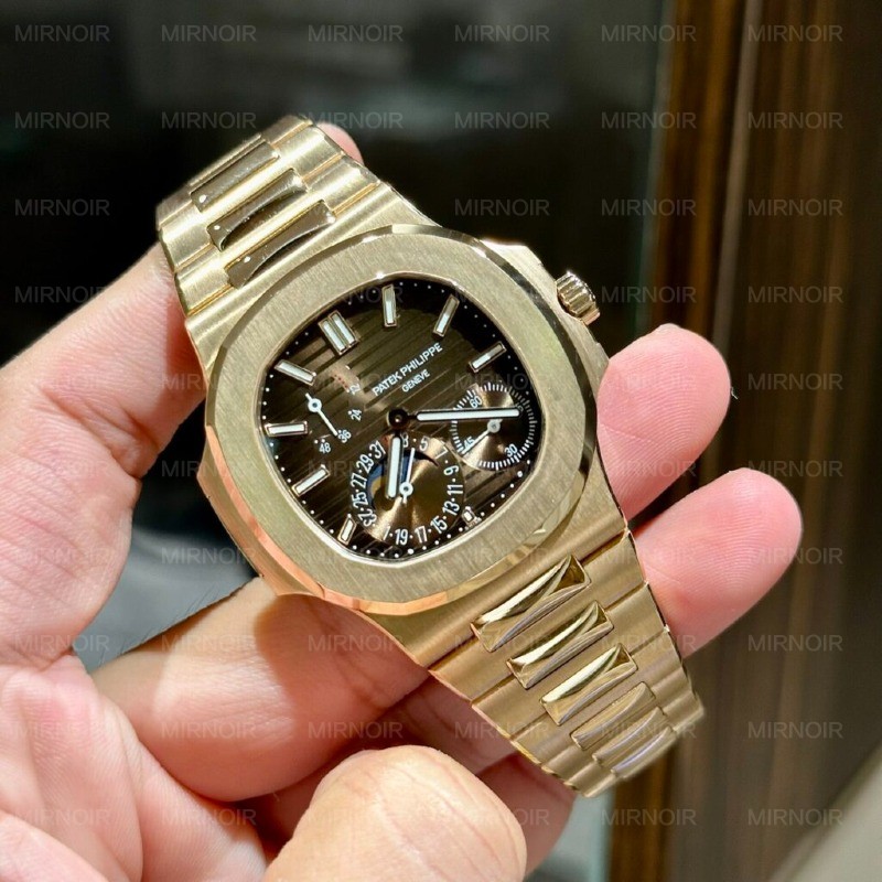 Dong-Ho-Patek-Philippe-Vang-Nguyen-Khoi-18K-Nautilus-5712-Mat-Nau-40mm-5.jpg