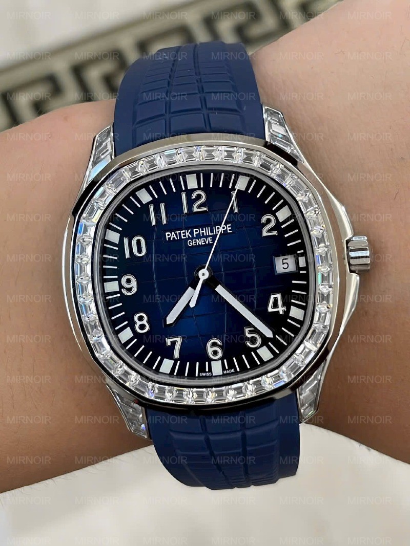 Dong-Ho-Patek-Philippe-Aquanaut-5168G-Nam-Day-Cao-Su-Nha-May-GR-42mm-5.jpg